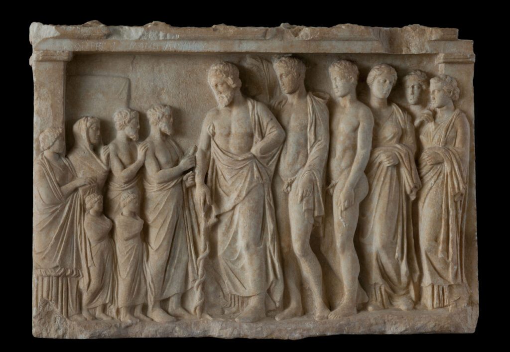 Αναθηματικό ανάγλυφο με νεότερο χάραγμα