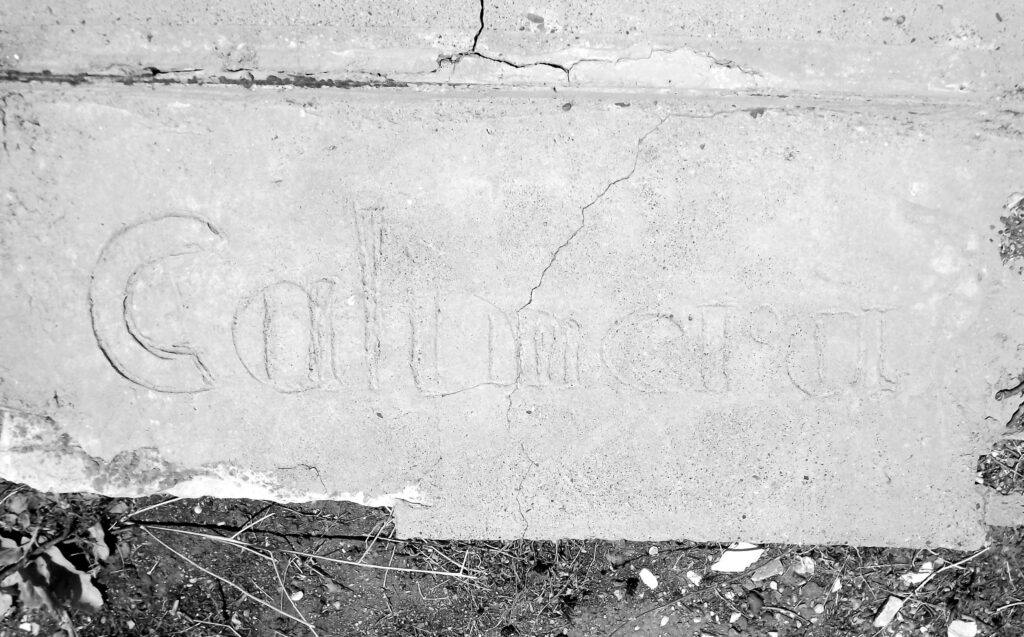 Ιταλικό χάραγμα στο Tείχος Δυμαίων